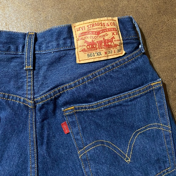 Levi’s 501 XX Jean Shorts Waist 32 Cutoffs Blue Denim - Picture 7 of 15